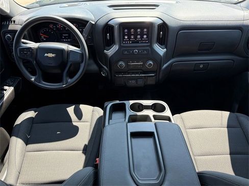 Used 2025 Chevrolet Silverado 1500 Custom image 25