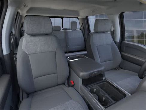 New 2025 Ford F250 XLT w/ FX4 Off-Road Package image 10