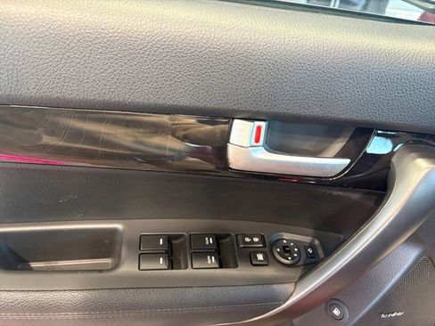 Used 2015 Kia Sorento SX image 18