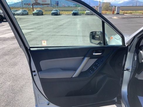 Used 2015 Subaru Forester 2.5i Limited w/ Popular Package #2 image 14