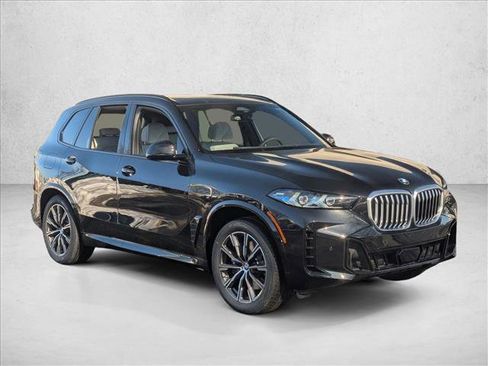 Used 2026 BMW X5 xDrive40i w/ M Sport Package image 7