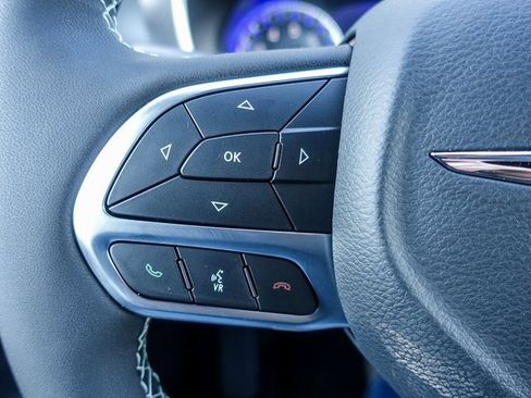 New 2026 Chrysler Pacifica Select image 12