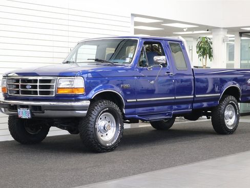 Used 1997 Ford F250 XLT AWD/4WD image 1