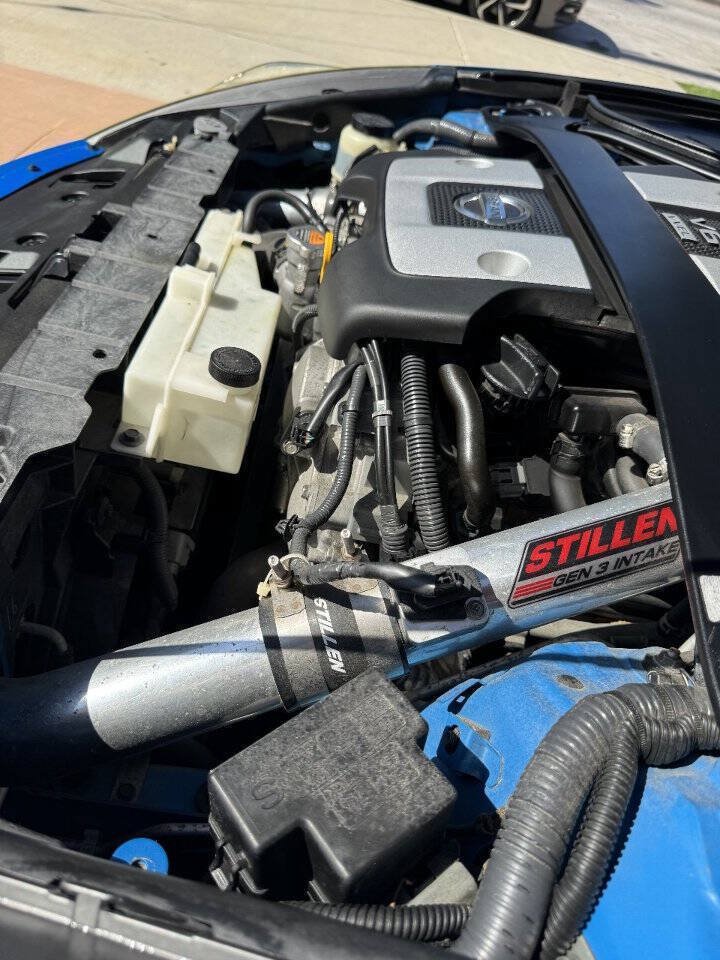 Used 2010 Nissan 370Z Touring RWD image 35