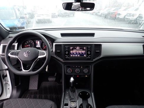 Used 2020 Volkswagen Atlas Cross Sport S image 19