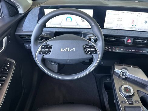 Used 2024 Kia EV6 Light RWD image 11