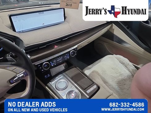 Used 2022 Genesis G80 2.5T w/ Advanced Package RWD image 13