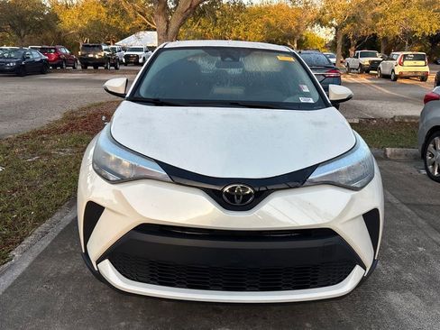 Used 2021 Toyota C-HR LE image 2