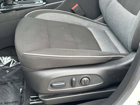 Certified 2023 Chevrolet TrailBlazer LT w/ Convenience Package image 16