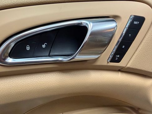 Used 2014 Porsche Cayenne Diesel AWD/4WD image 20