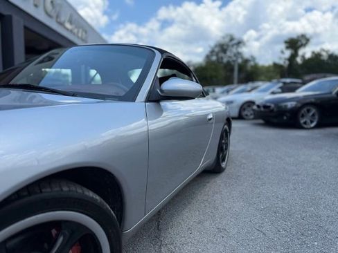 Used 2001 Porsche 911 Carrera 4 image 22