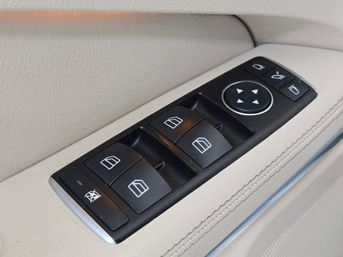 Certified 2016 Mercedes-Benz E 350 Sedan image 25