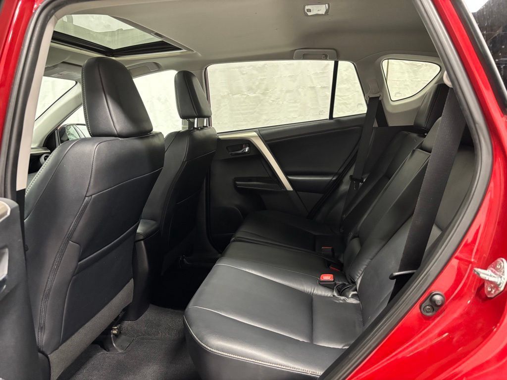 Used 2015 Toyota RAV4 Limited w/ Technology Package AWD/4WD image 44