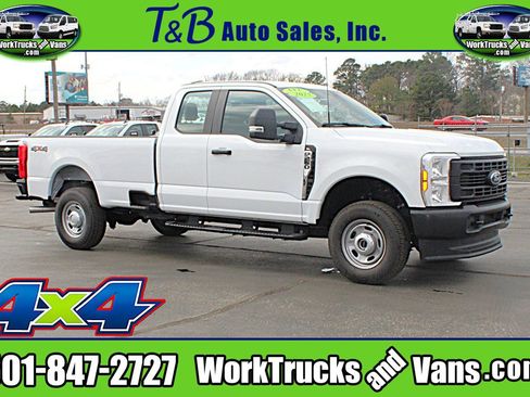 Used 2025 Ford F250 XL image 1