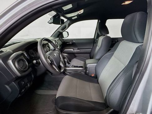 Used 2023 Toyota Tacoma TRD Sport image 20