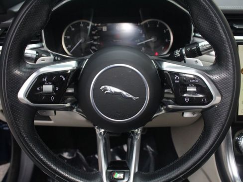 Used 2022 Jaguar XF R-Dynamic SE AWD/4WD image 35