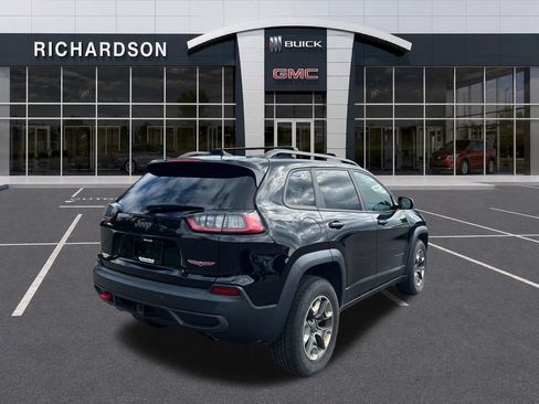 Used 2019 Jeep Cherokee Trailhawk w/ Cold Weather Group AWD/4WD image 5