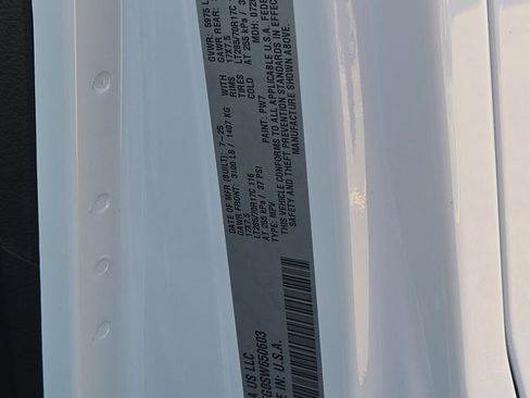 Used 2025 Jeep Wrangler Unlimited Rubicon w/ Technology Group image 14