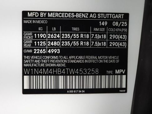 Certified 2026 Mercedes-Benz GLB 250 4MATIC image 32