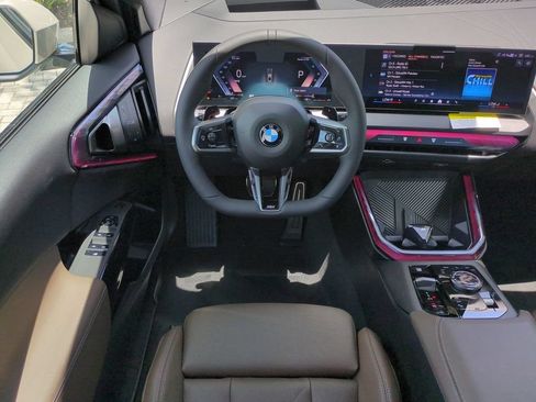 New 2026 BMW X3 xDrive30i w/ Premium Package AWD/4WD image 16