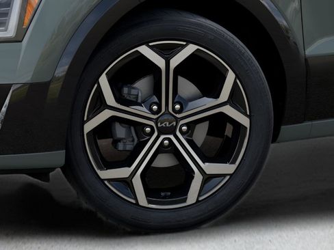 New 2025 Kia Niro EX Touring image 9