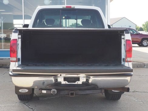 Used 2005 Ford F250 Lariat image 4