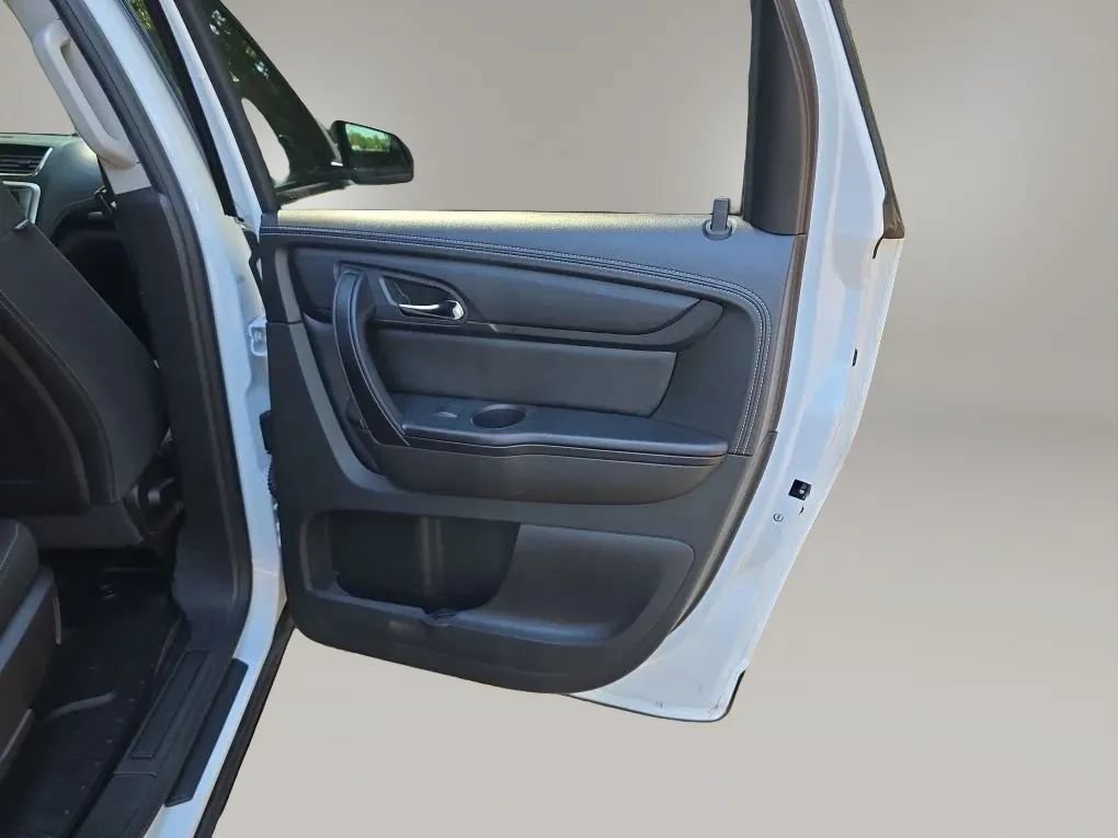 Used 2016 GMC Acadia SLE FWD image 41