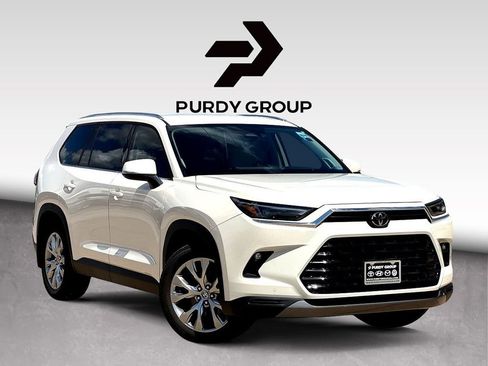 Used 2024 Toyota Grand Highlander FWD image 1