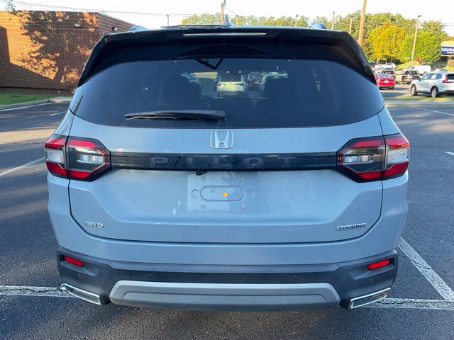 Certified 2024 Honda Pilot Touring image 4