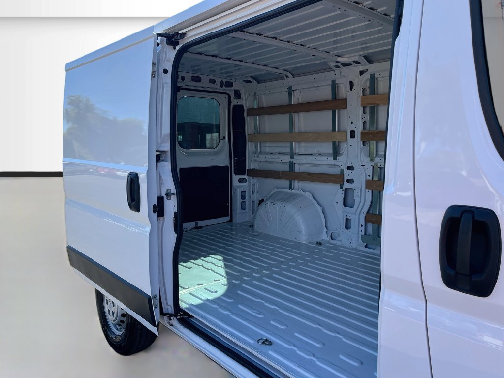 Used 2025 RAM ProMaster 2500 w/ U-Haul Equipment Group FWD image 24