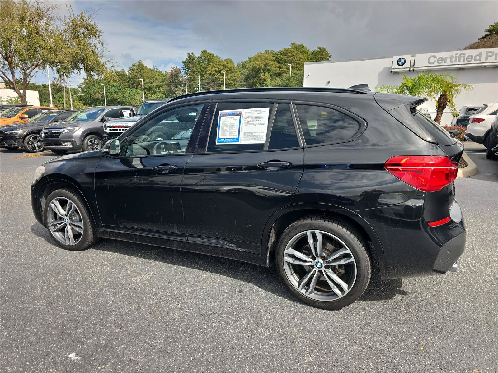 Used 2019 BMW X1 sDrive28i w/ M Sport Package FWD image 5