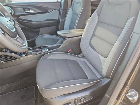 Certified 2023 Chevrolet TrailBlazer LT w/ Convenience Package FWD image 15
