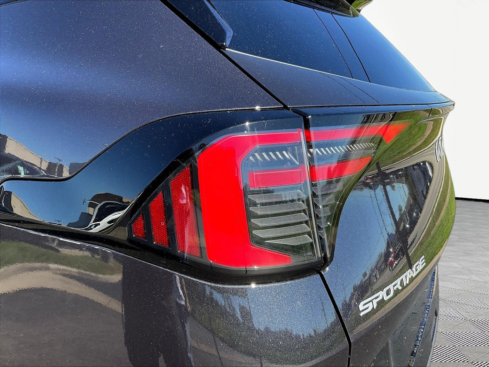 New 2027 Kia Sportage SX FWD image 14
