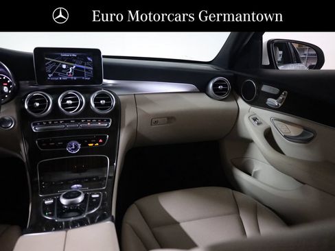 Used 2018 Mercedes-Benz C 300 4MATIC Sedan image 41
