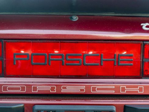 Used 1986 Porsche 944 Turbo image 31