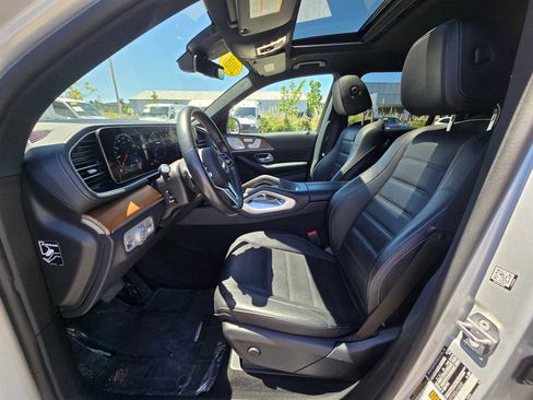 Used 2020 Mercedes-Benz GLS 450 4MATIC image 24