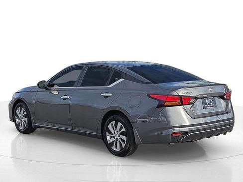 Used 2024 Nissan Altima 2.5 S image 4