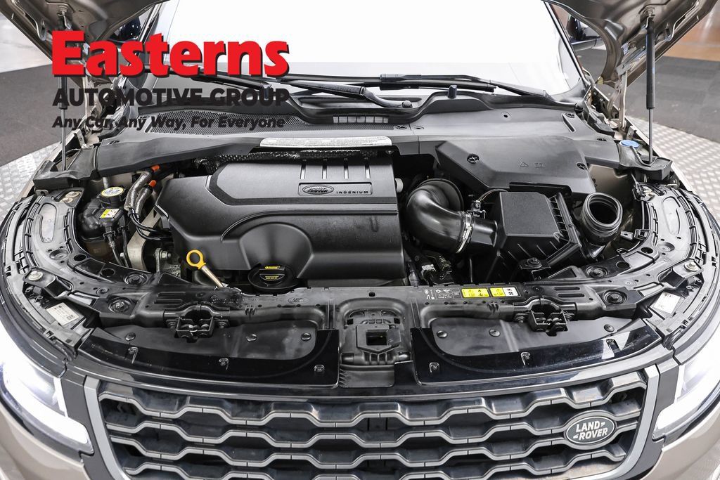 Used 2021 Land Rover Range Rover Evoque R-Dynamic S AWD/4WD image 9