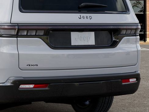 New 2026 Jeep Grand Wagoneer Limited image 13