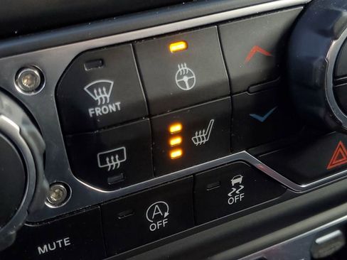 Used 2021 Jeep Gladiator Sport image 29