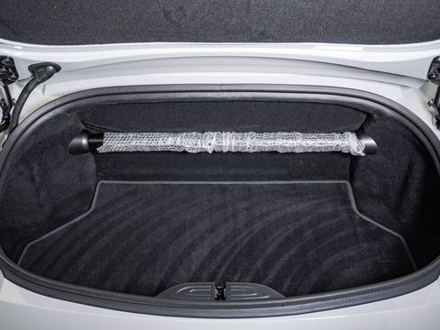 New 2026 Aston Martin V8 Vantage S image 35