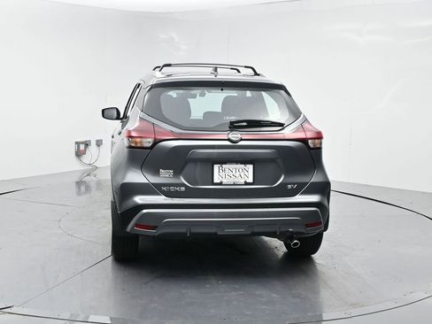 Used 2024 Nissan Kicks SV w/ Interior Electronics Package FWD image 18