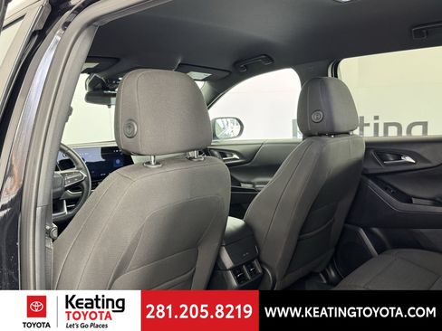 Used 2026 Chevrolet Equinox LT FWD image 16