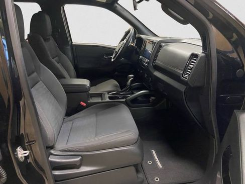 Certified 2023 Nissan Frontier SV w/ Midnight Edition Package image 15