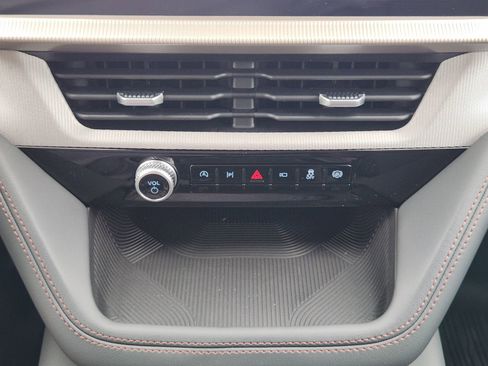 New 2026 Ford Explorer Active RWD image 17