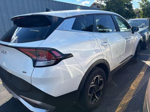 Used 2023 Kia Sportage LX AWD/4WD image 9