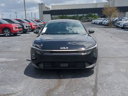 Used 2025 Kia K4 FWD image 3