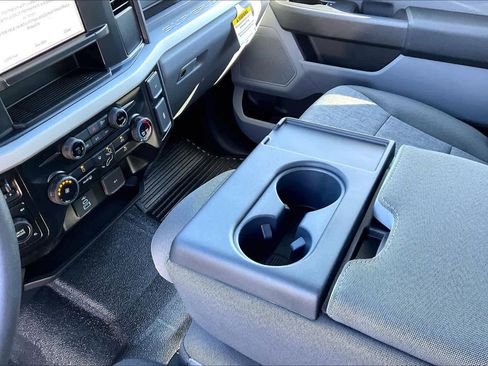 New 2026 Ford F250 XL w/ XL Off-Road Package image 7