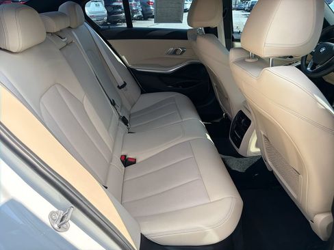 Used 2022 BMW 330i Sedan w/ Driving Assistance Package RWD image 15