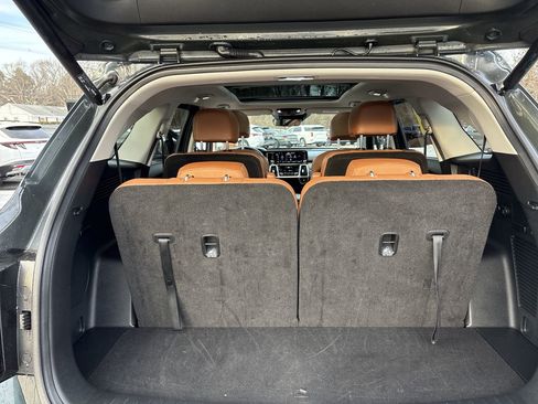 Used 2023 Kia Sorento SX Prestige image 25